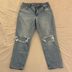 American Eagle Outfitters Light Blue Distressed Boyfriend Jeans